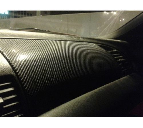 Карбон 4d под лаком (1.52м х 1м)